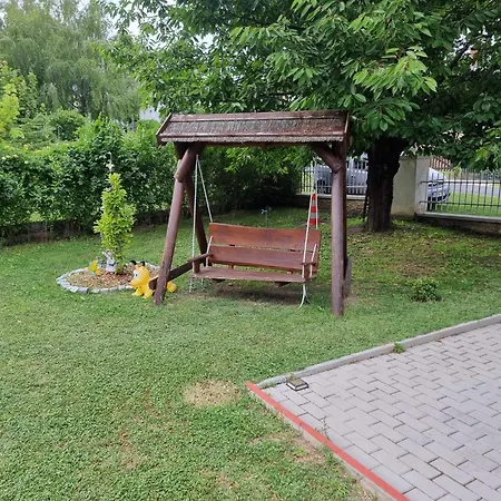 Balaton Apartamento *